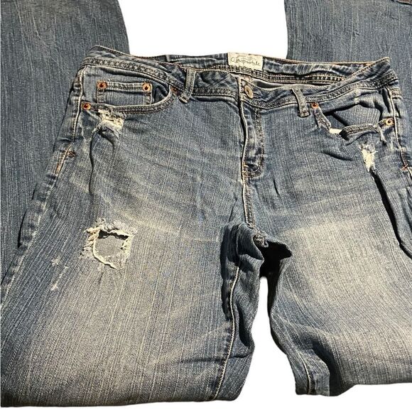 Aeropostale size 11/12 regular Chelsea Bootcut distressed great look - Picture 1 of 2